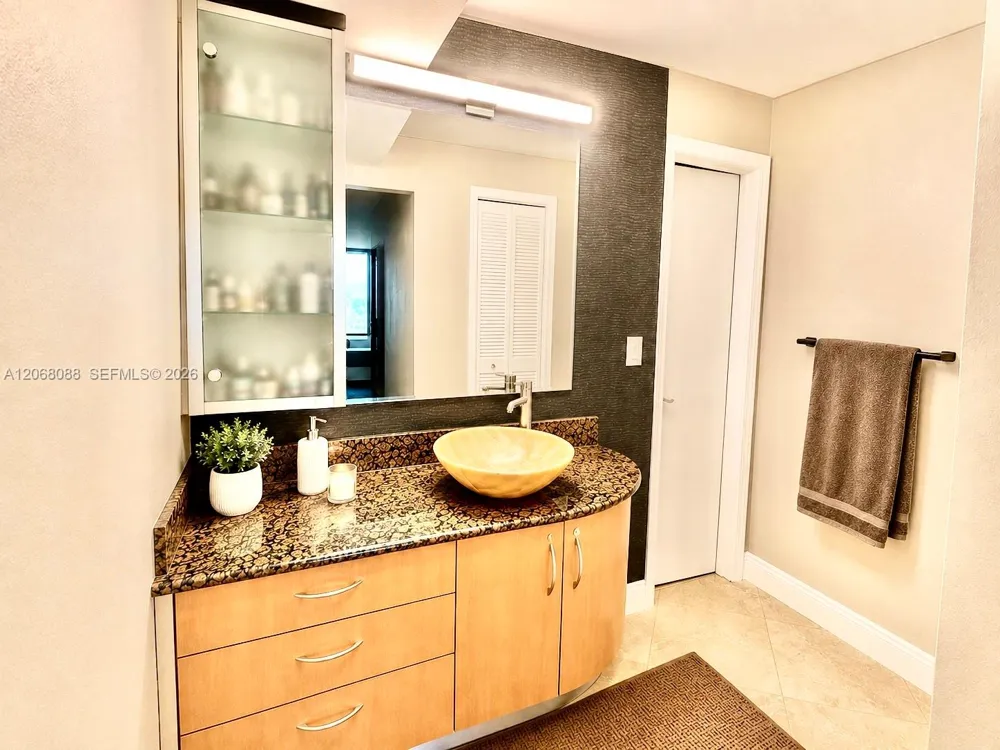 1600 S Ocean Dr #14F Hollywood, FL 33019