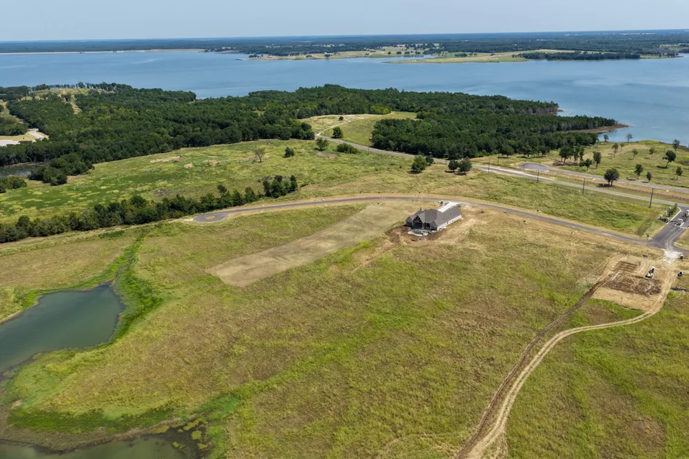 571 Lakeshore Terrace Windom, TX 75492