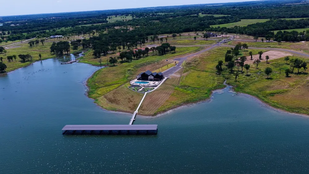 571 Lakeshore Terrace Windom, TX 75492