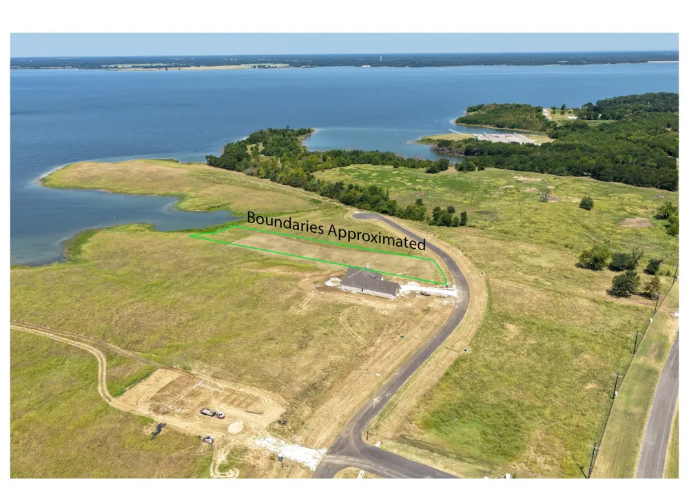 571 Lakeshore Terrace Windom, TX 75492