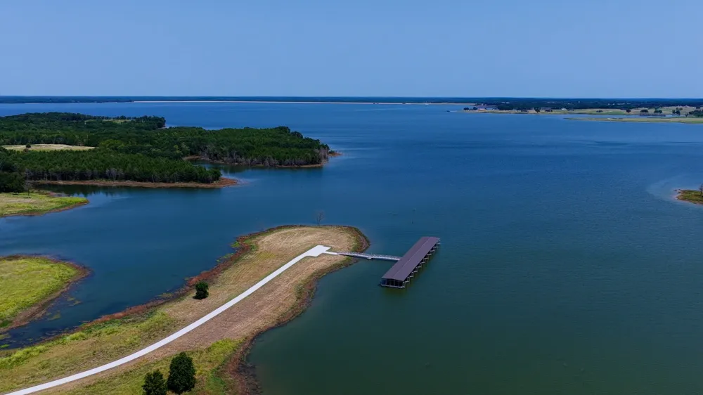 571 Lakeshore Terrace Windom, TX 75492
