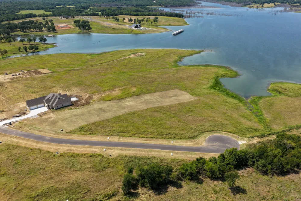 571 Lakeshore Terrace Windom, TX 75492