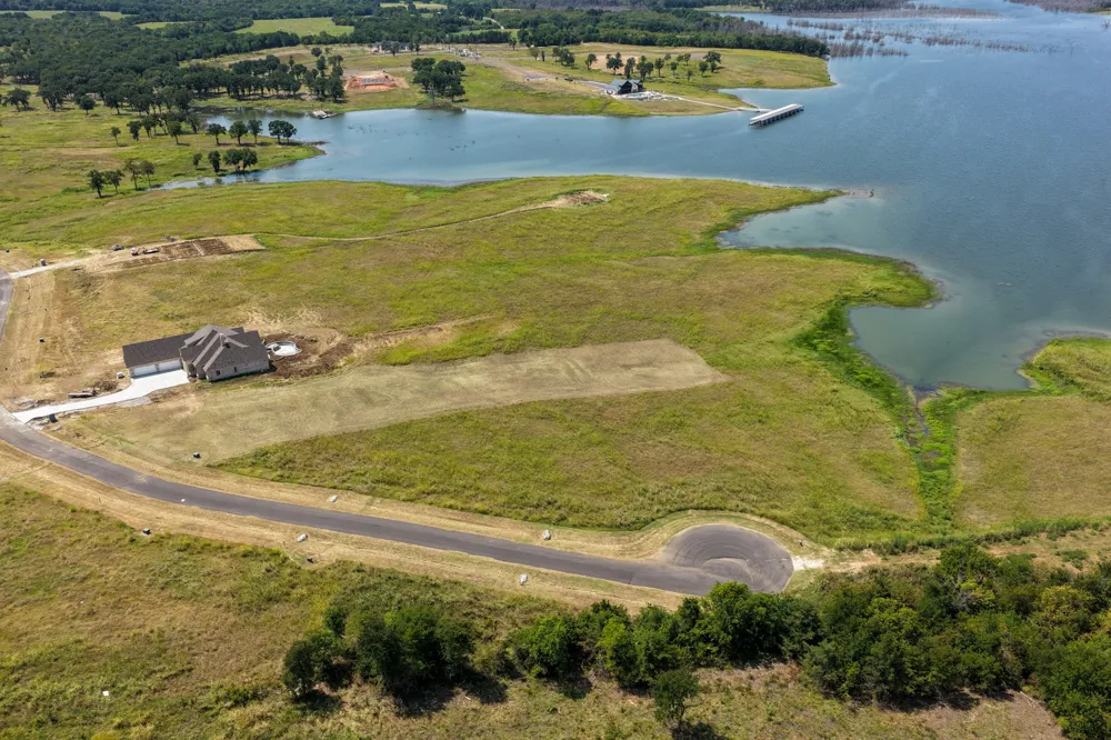 571 Lakeshore Terrace Windom, TX 75492
