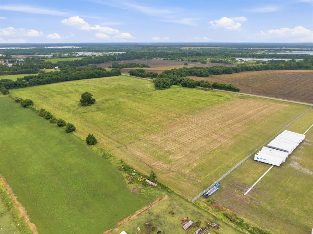 700 Geller Road Ferris, TX 75125