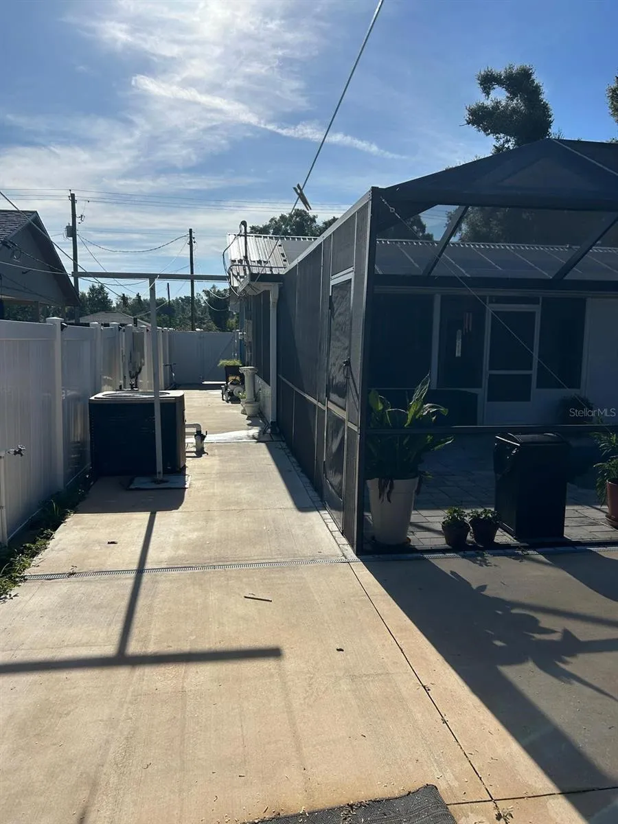 9724 TOM FOLSOM ROAD Thonotosassa, FL 33592