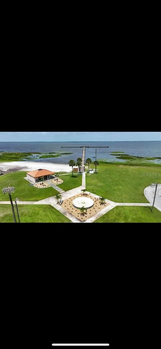 218 GARDENIA DRIVE Indian Lake Estates, FL 33855