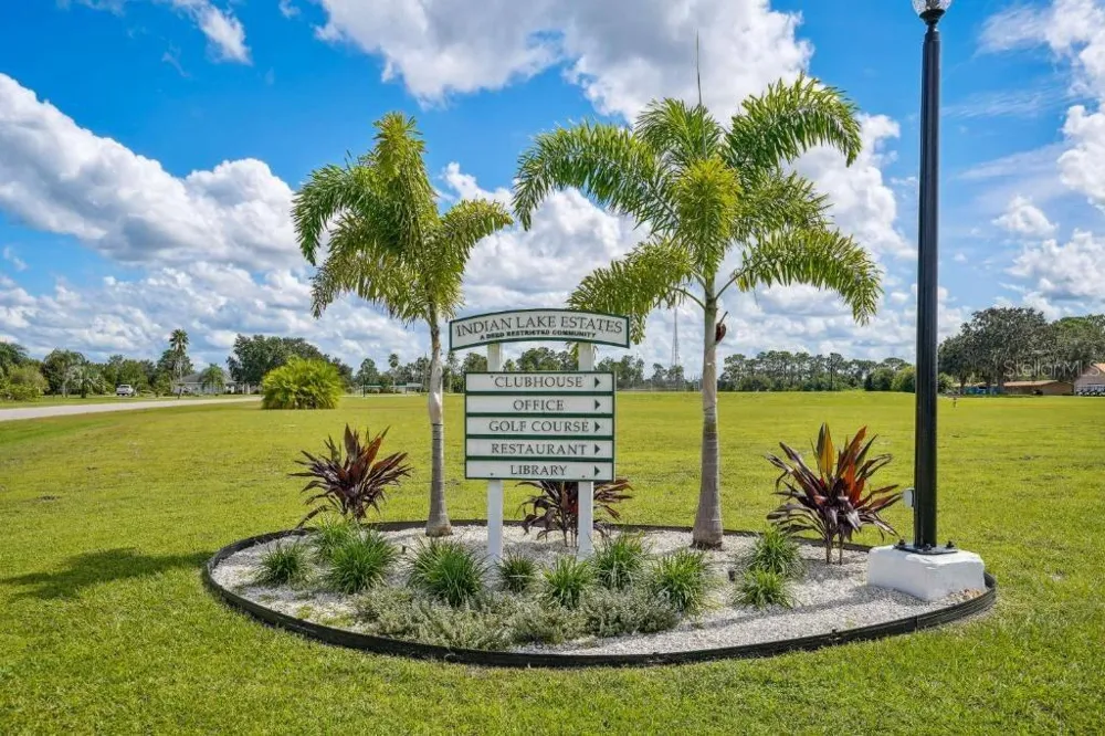218 GARDENIA DRIVE Indian Lake Estates, FL 33855