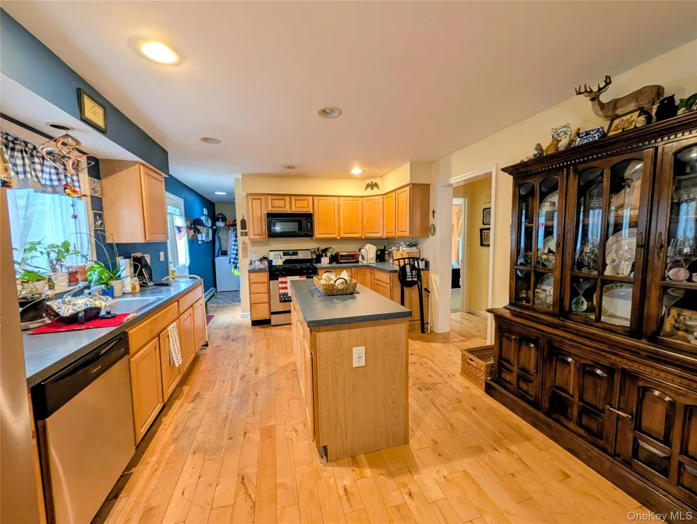 38 Hoffman Road Narrowsburg, NY 12764
