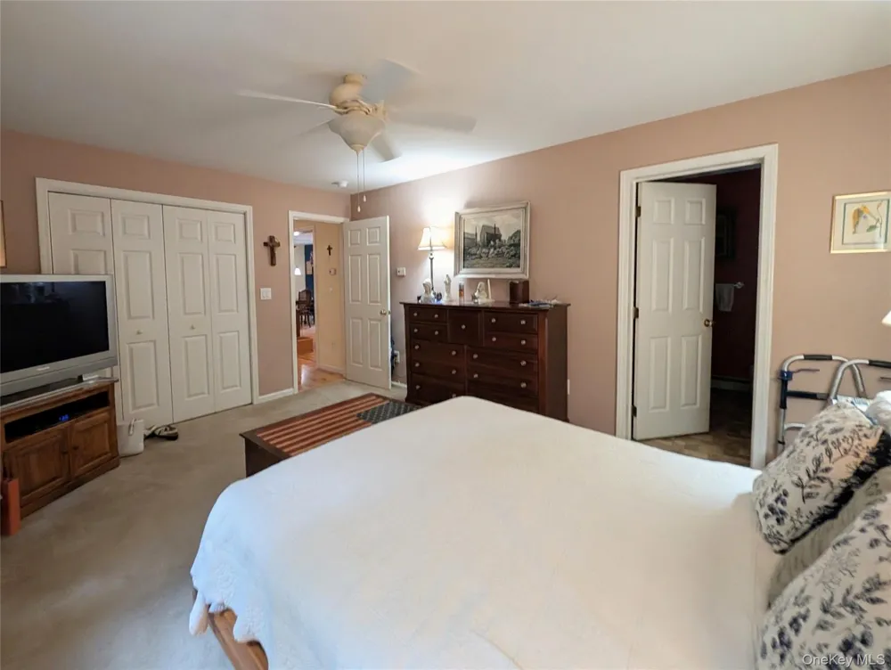 38 Hoffman Road Narrowsburg, NY 12764