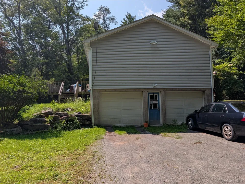 38 Hoffman Road Narrowsburg, NY 12764