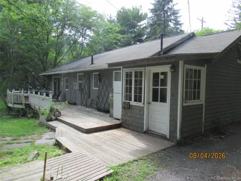 463 Mountain Road
