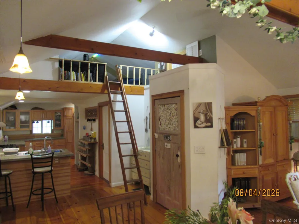 463 Mountain Road Bloomingburg, NY 12721