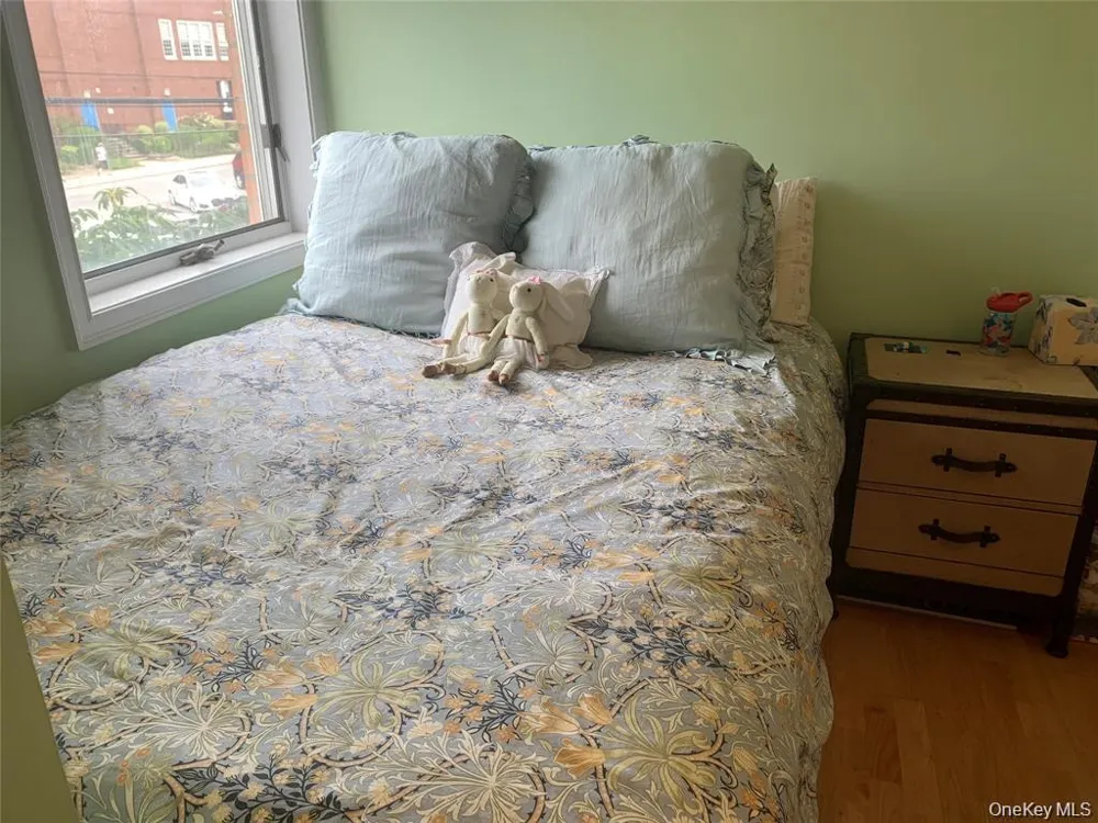 780 W Broadway #2D Long Beach, NY 11561