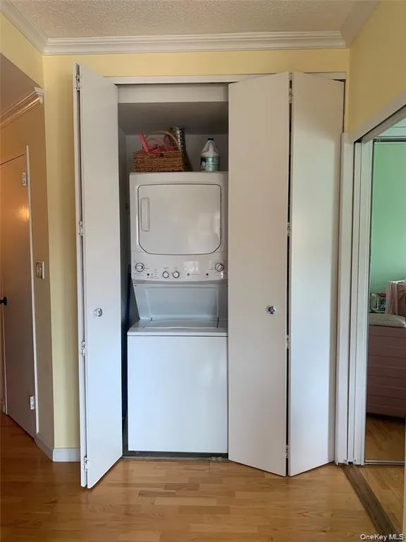 780 W Broadway #2D Long Beach, NY 11561