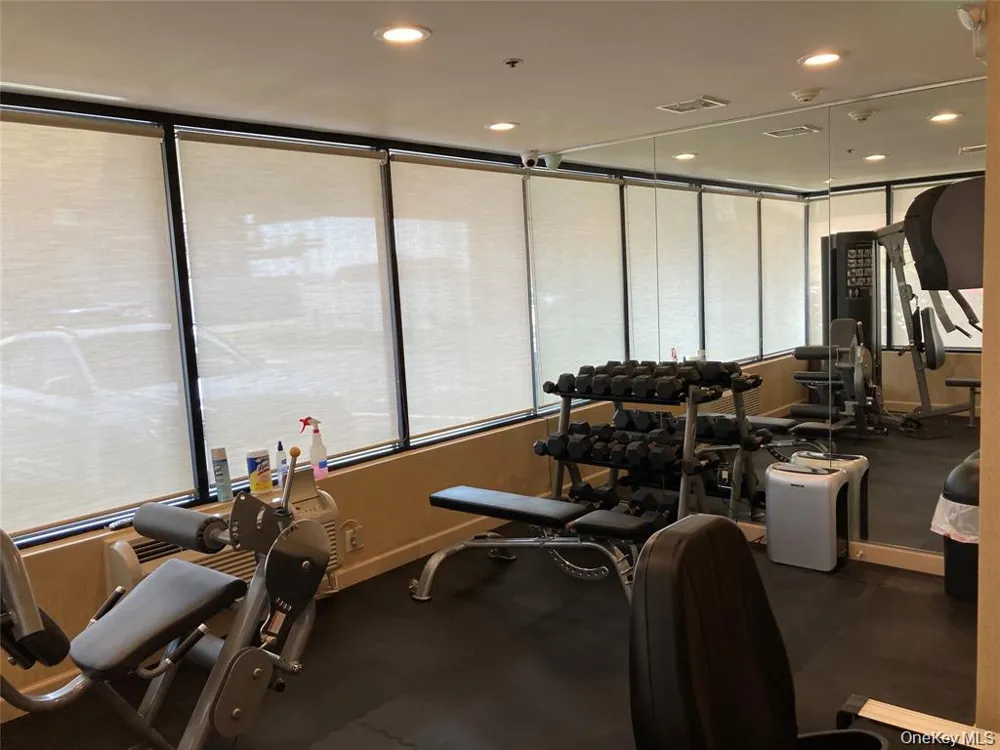 780 W Broadway #2D Long Beach, NY 11561
