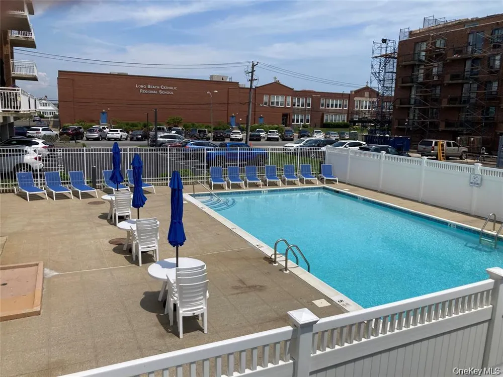 780 W Broadway #2D Long Beach, NY 11561