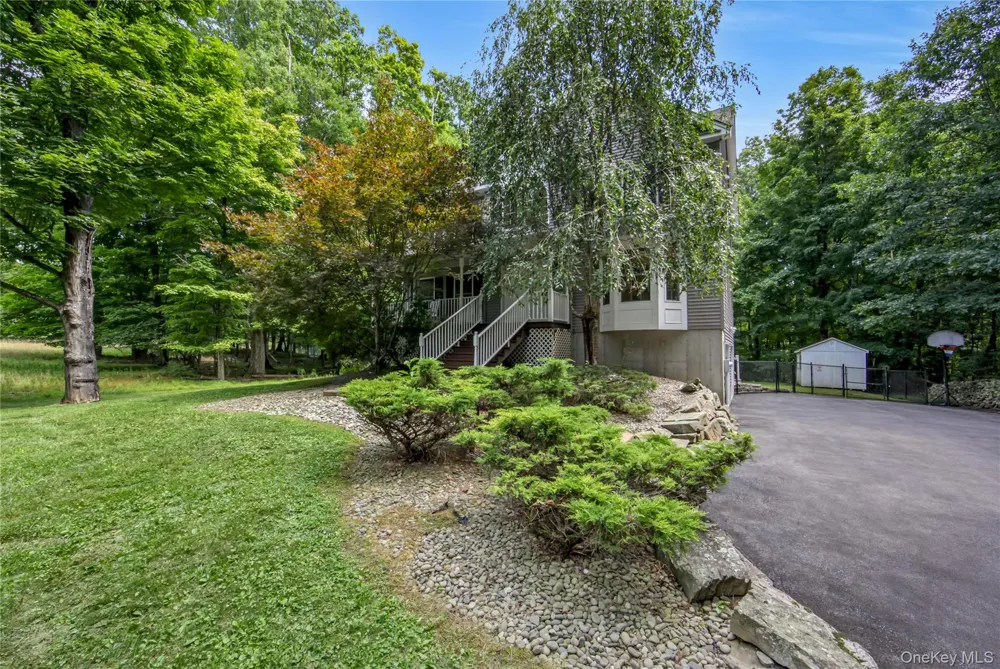 282 Derby Road Middletown, NY 10940