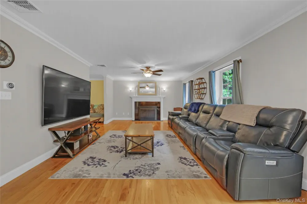 282 Derby Road Middletown, NY 10940