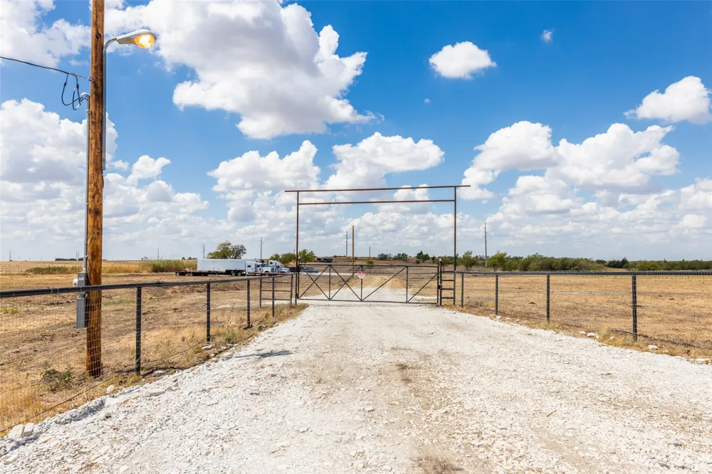 383 Hill County Road 4254 Itasca, TX 76055