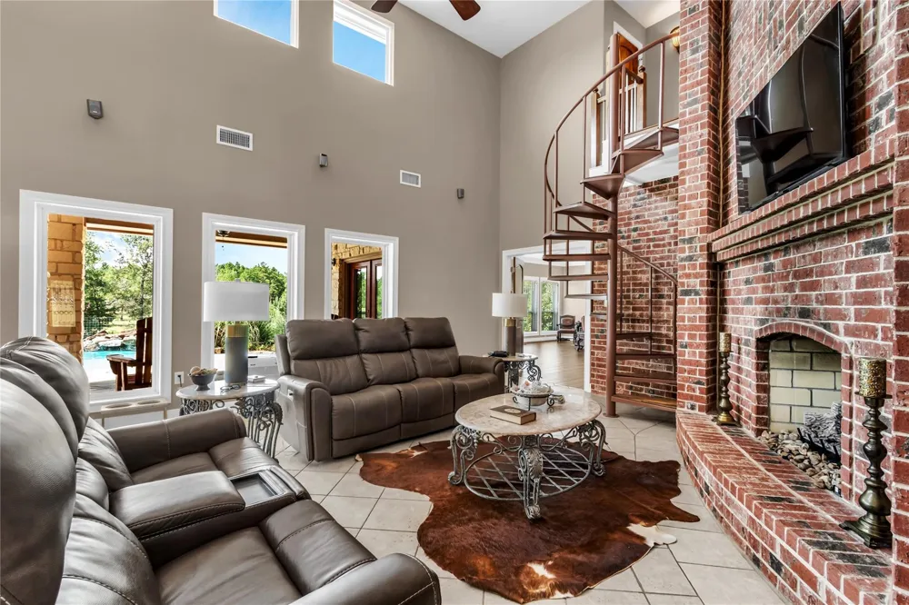 6845 W Fm 942 Livingston, TX 77351