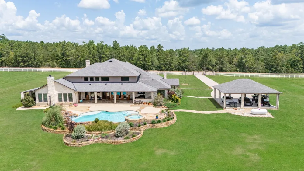 6845 W Fm 942 Livingston, TX 77351