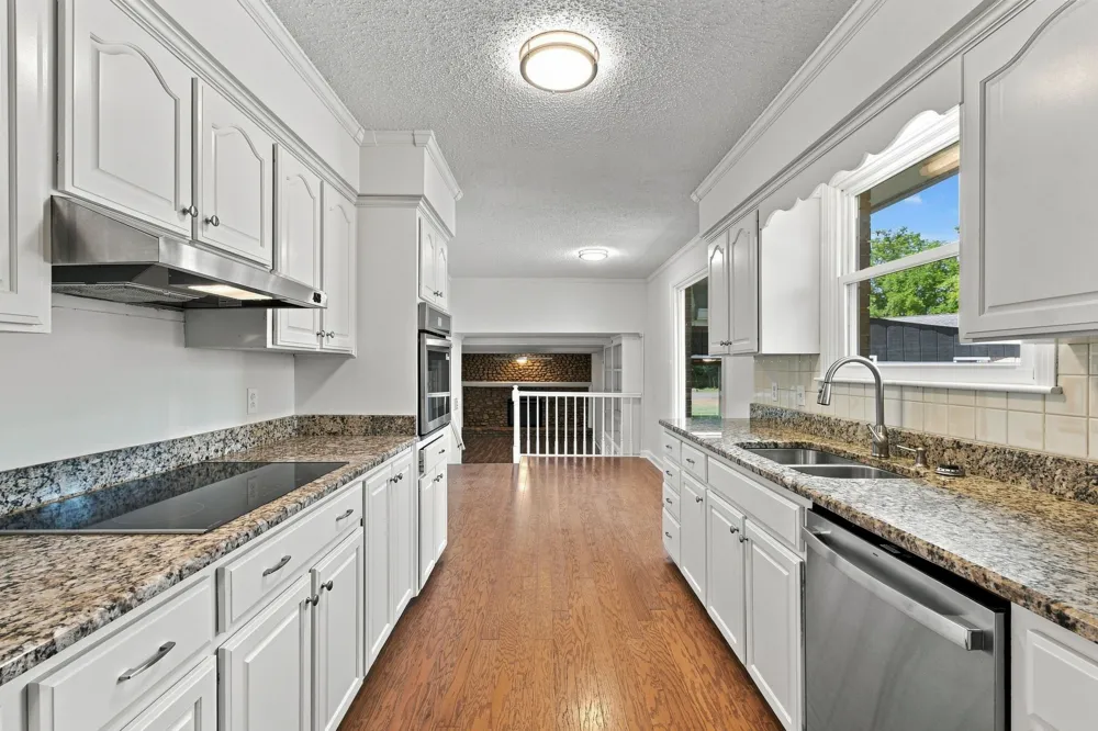 110 Highlander Dr Hendersonville, TN 37075