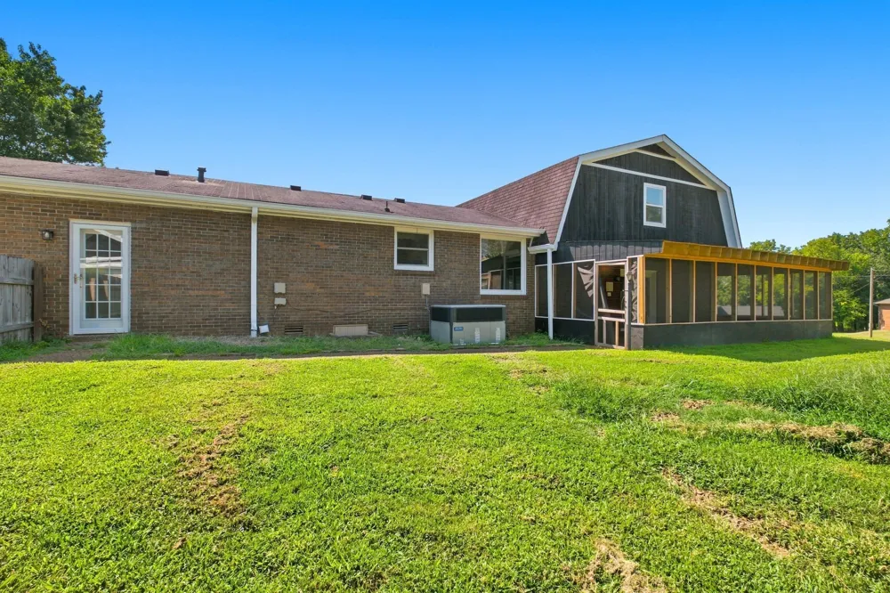 110 Highlander Dr Hendersonville, TN 37075