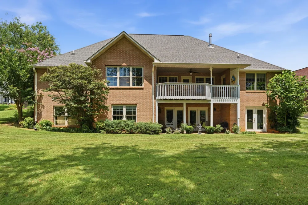 111 Nunnehi Trail Vonore, TN 37885