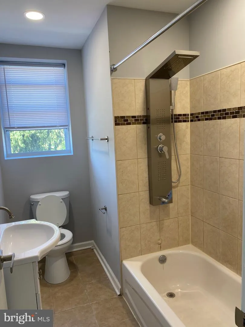 6001 17TH STREET #203 Philadelphia, PA 19141