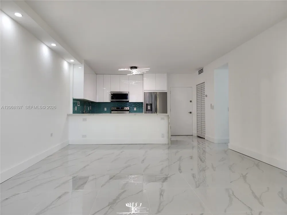 3505 S Ocean Dr #716 Hollywood, FL 33019
