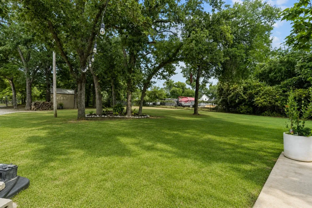 1400 E Lake Drive Weatherford, TX 76087