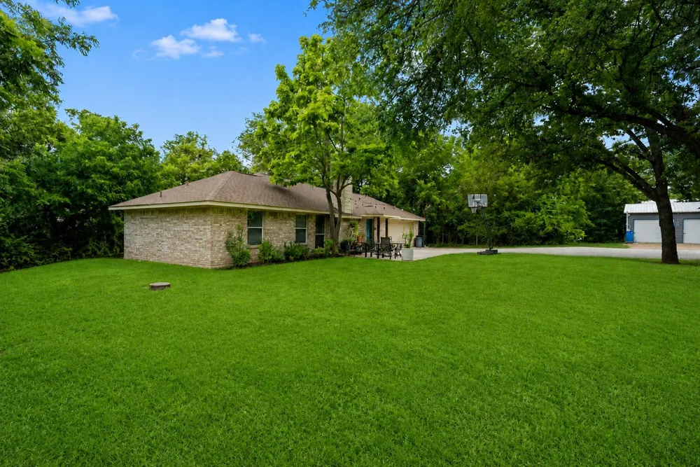 1400 E Lake Drive Weatherford, TX 76087