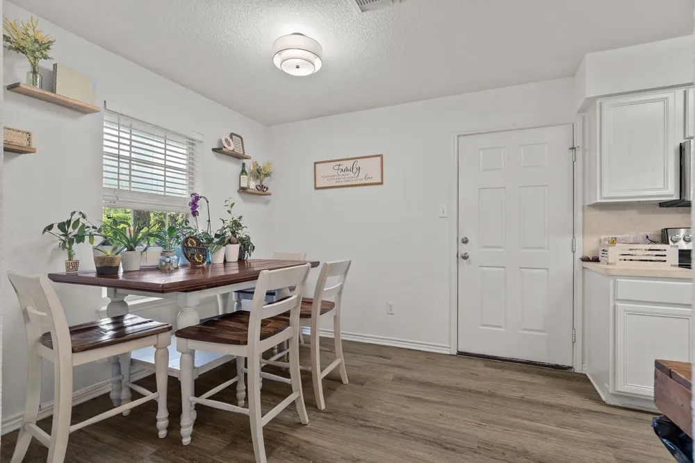 1400 E Lake Drive Weatherford, TX 76087