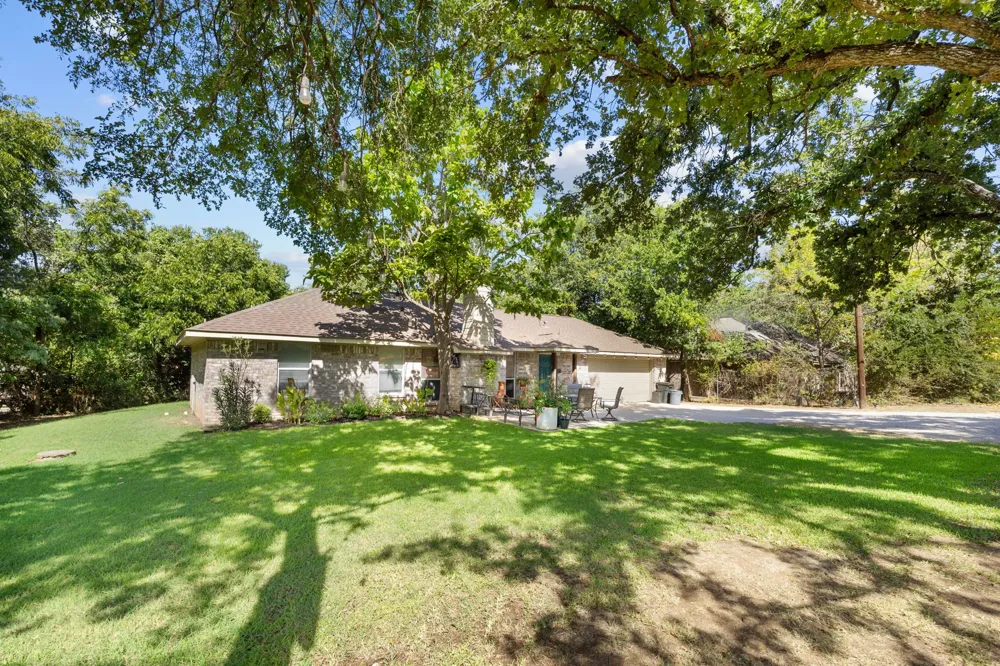 1400 E Lake Drive Weatherford, TX 76087