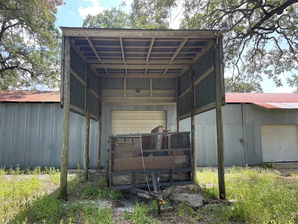 2273 Earl Rudder Freeway Bryan, TX 77803