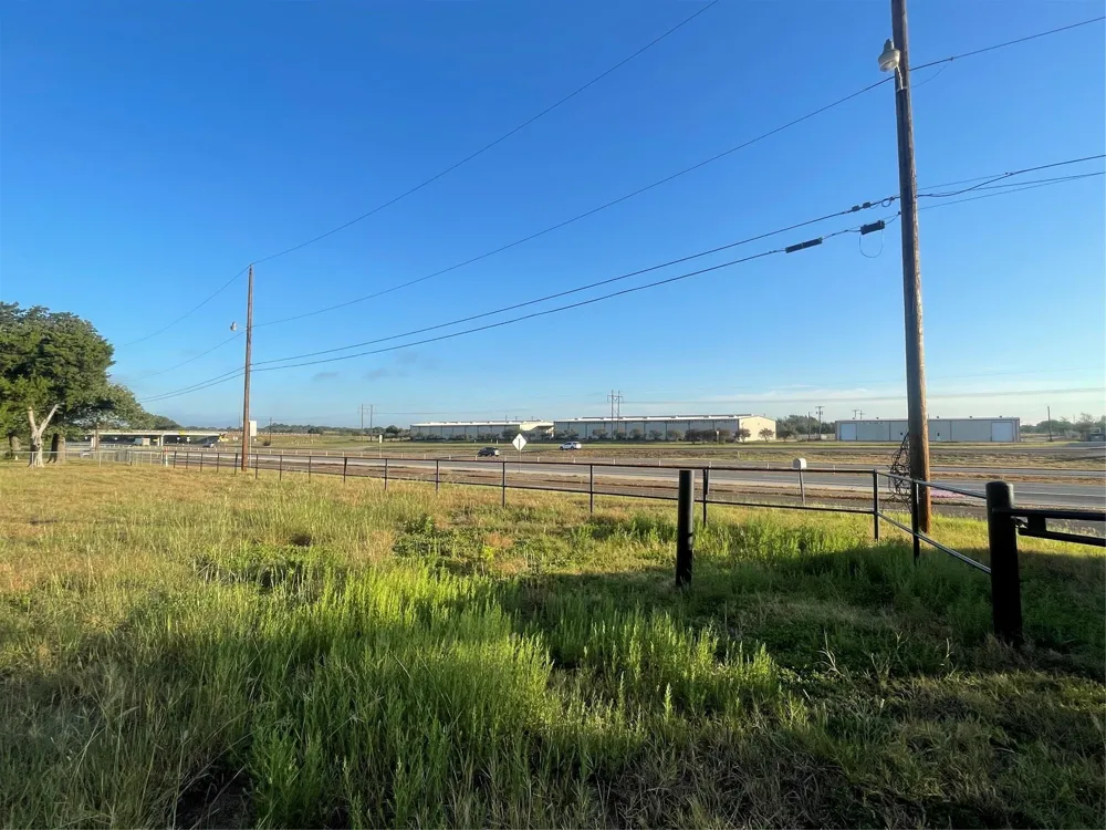 2273 Earl Rudder Freeway Bryan, TX 77803