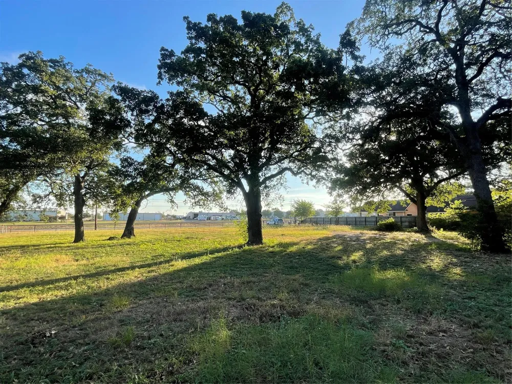 2273 Earl Rudder Freeway Bryan, TX 77803