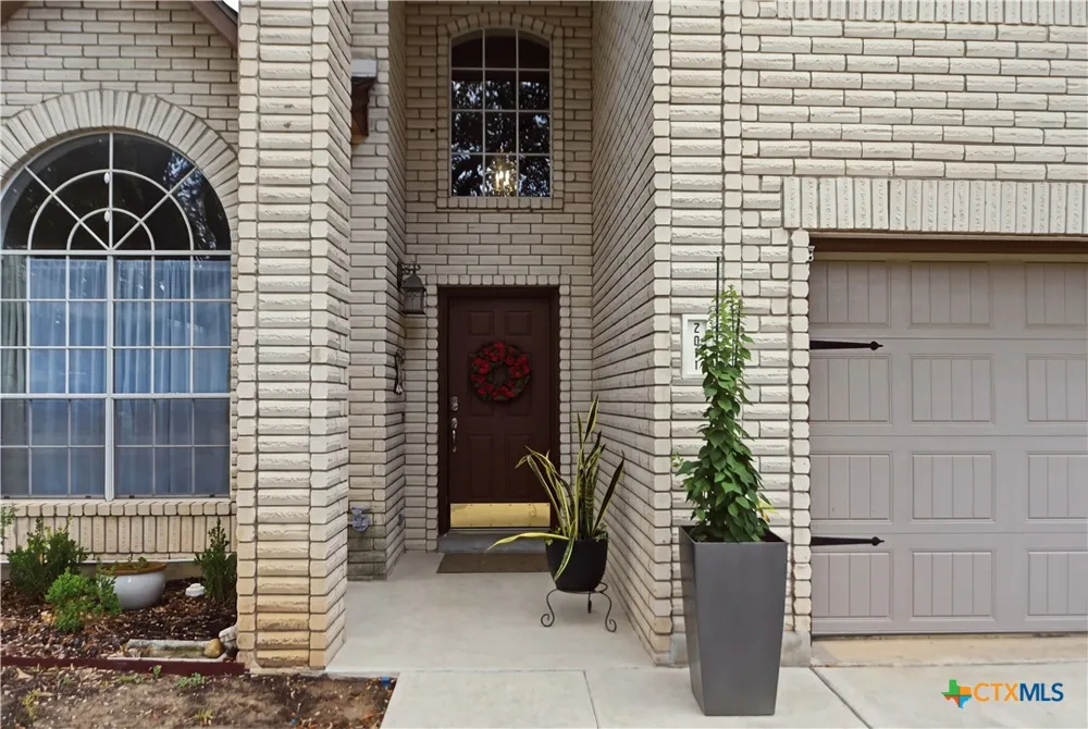 2011 Chittim Trail Drive San Antonio, TX 78232