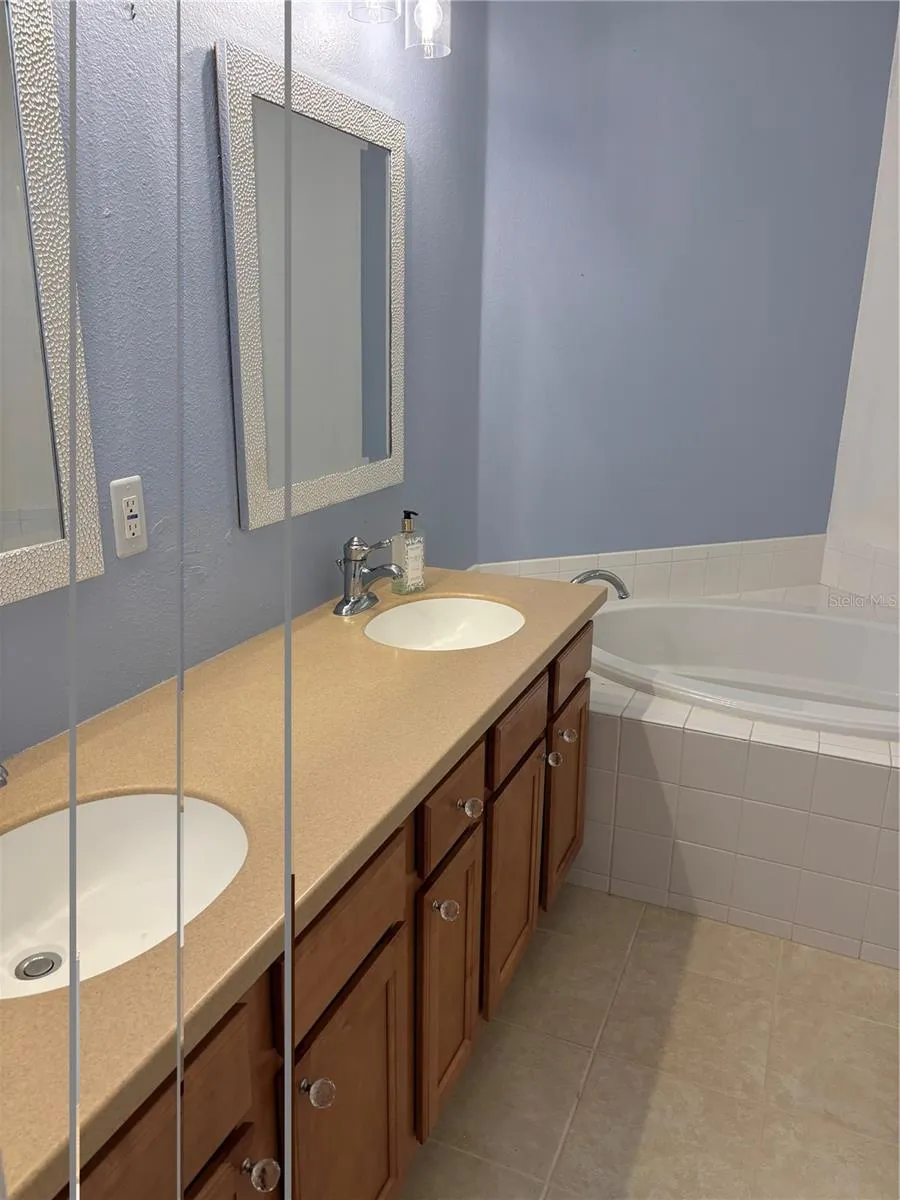 832 LANTERN WAY #832 Clearwater, FL 33765