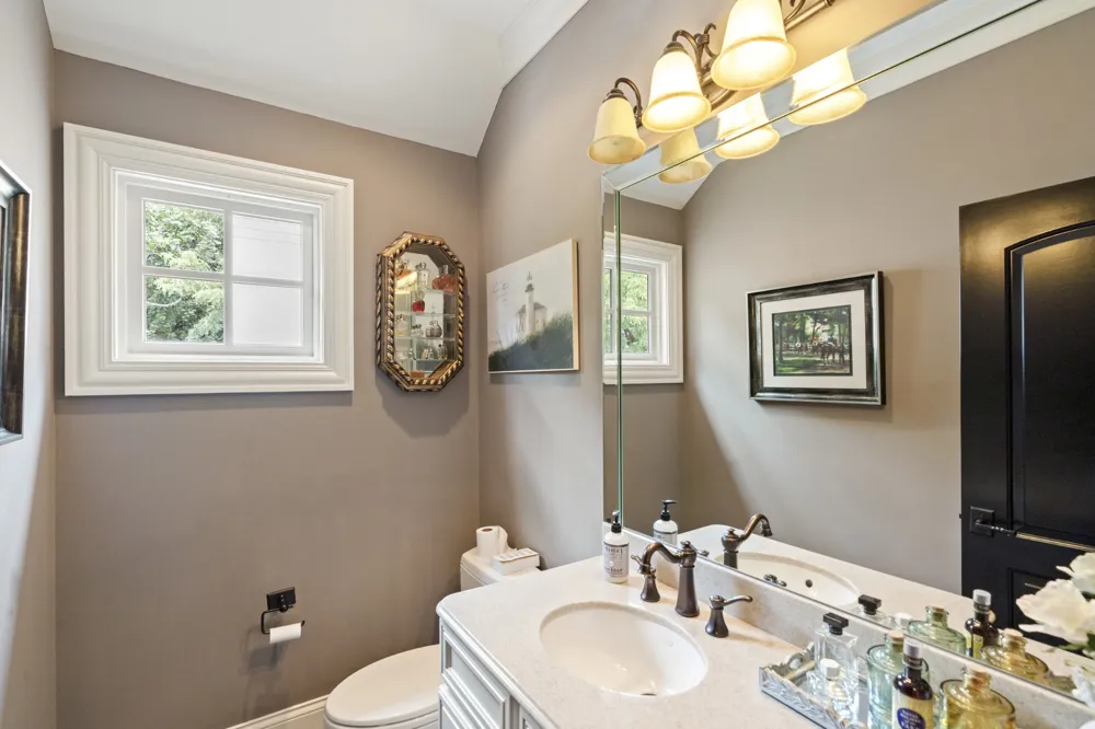 3300 Bridle Path Ct Thompsons Station, TN 37179
