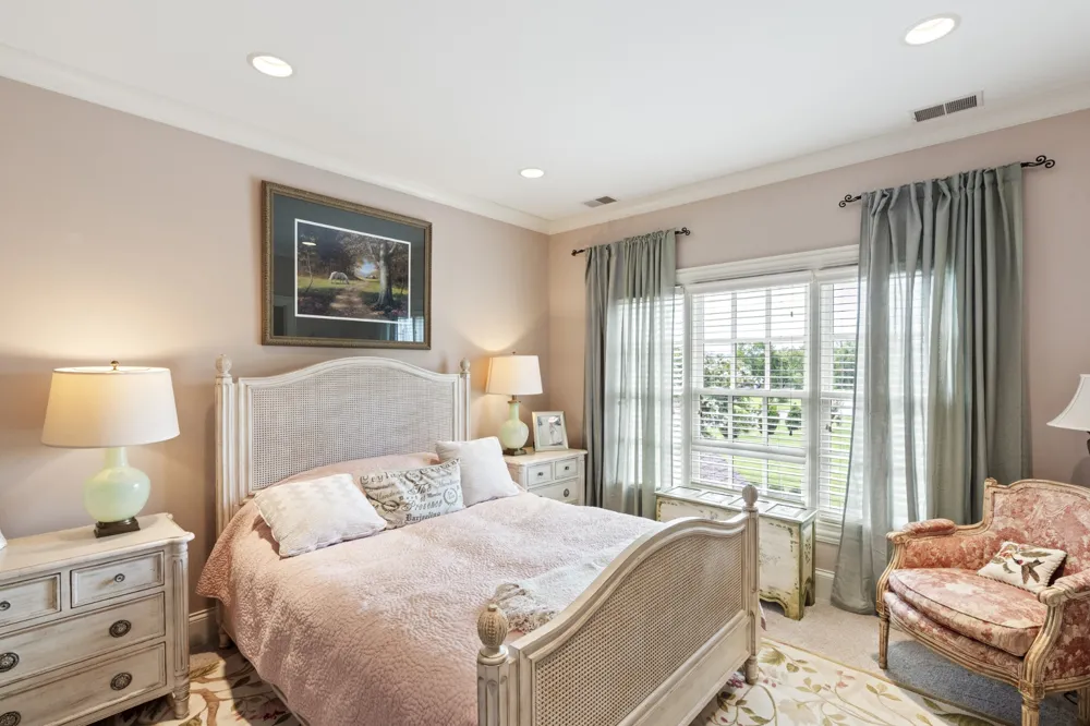 3300 Bridle Path Ct Thompsons Station, TN 37179