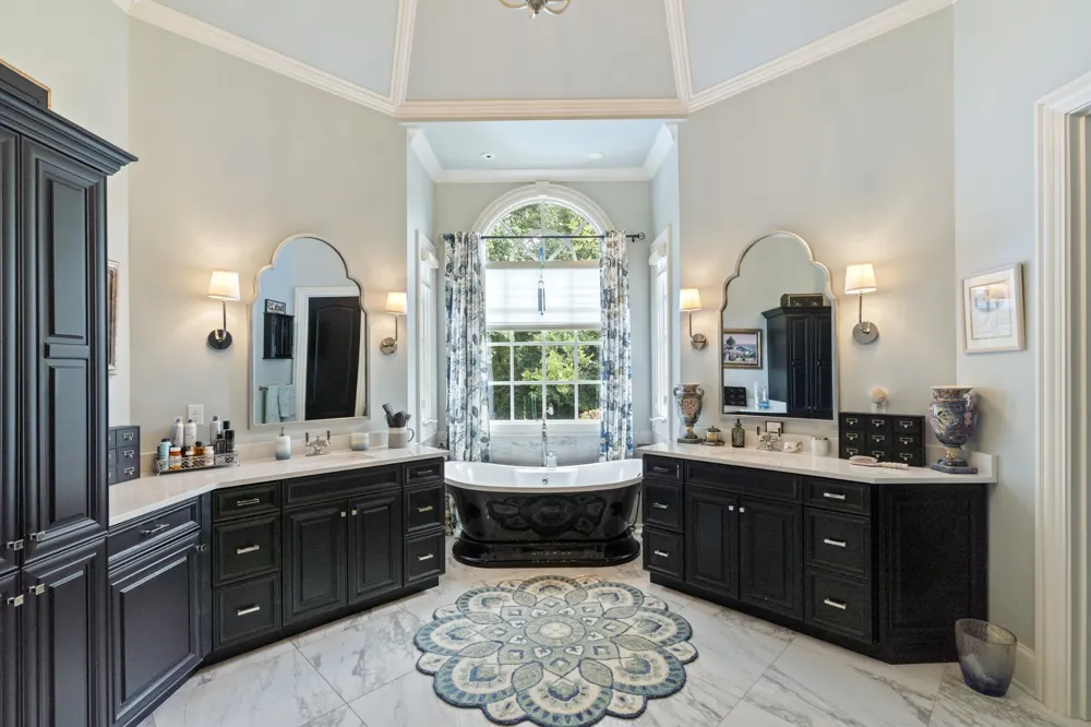 3300 Bridle Path Ct Thompsons Station, TN 37179