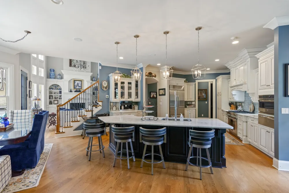 3300 Bridle Path Ct Thompsons Station, TN 37179