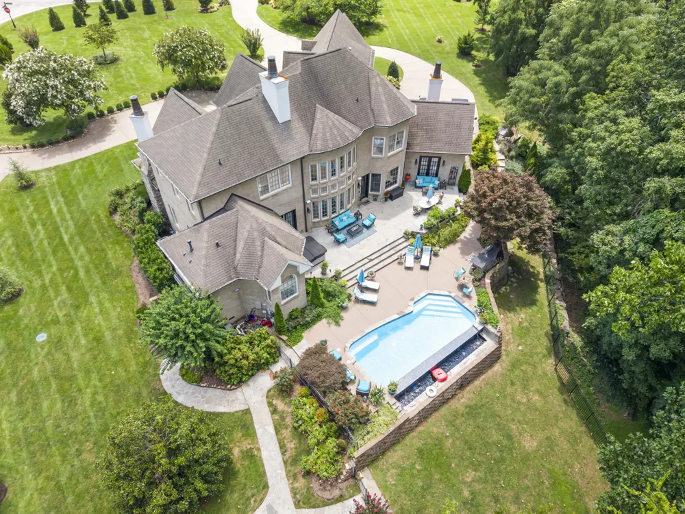 3300 Bridle Path Ct Thompsons Station, TN 37179
