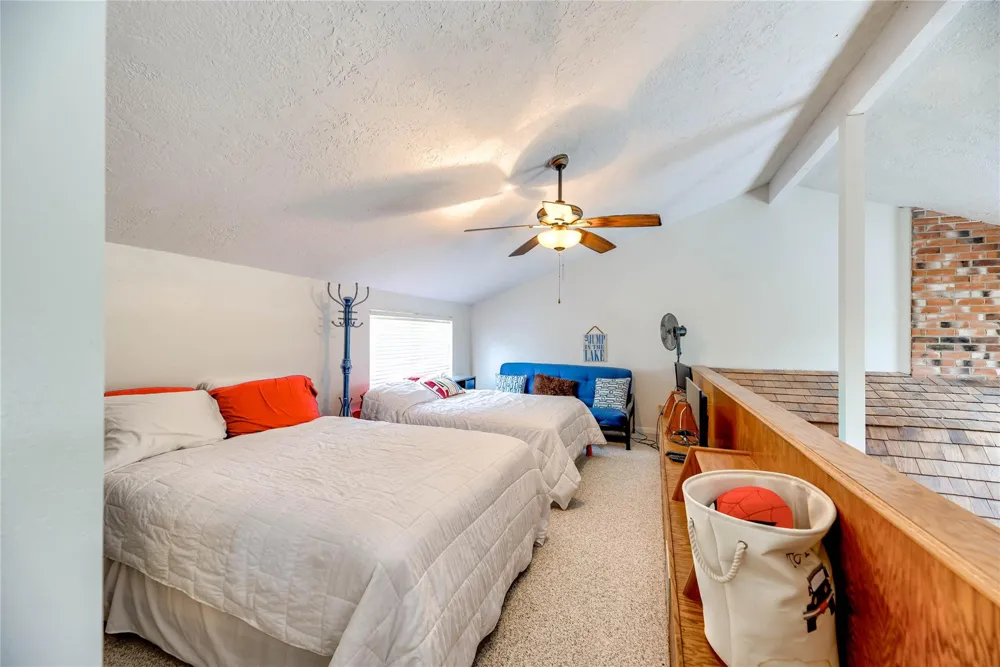 278 Shelter Cove Drive Livingston, TX 77351
