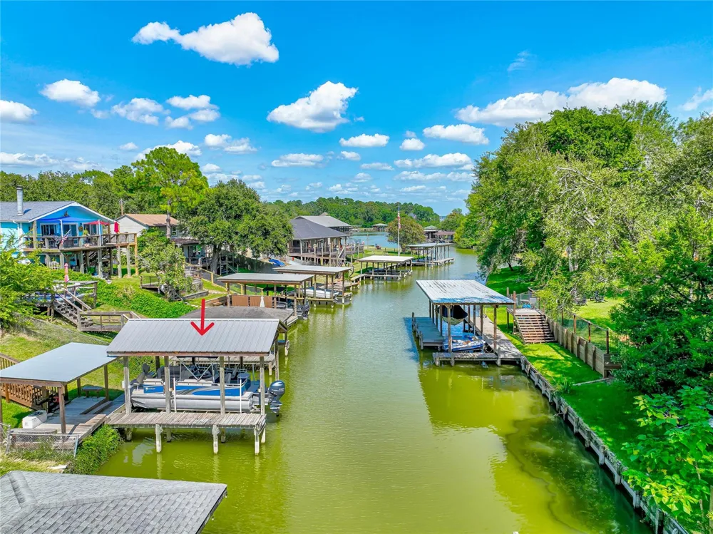 278 Shelter Cove Drive Livingston, TX 77351
