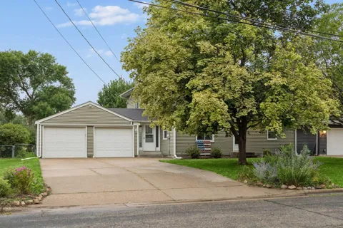 20635 Hughes Avenue W