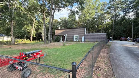 380 Linda Lane