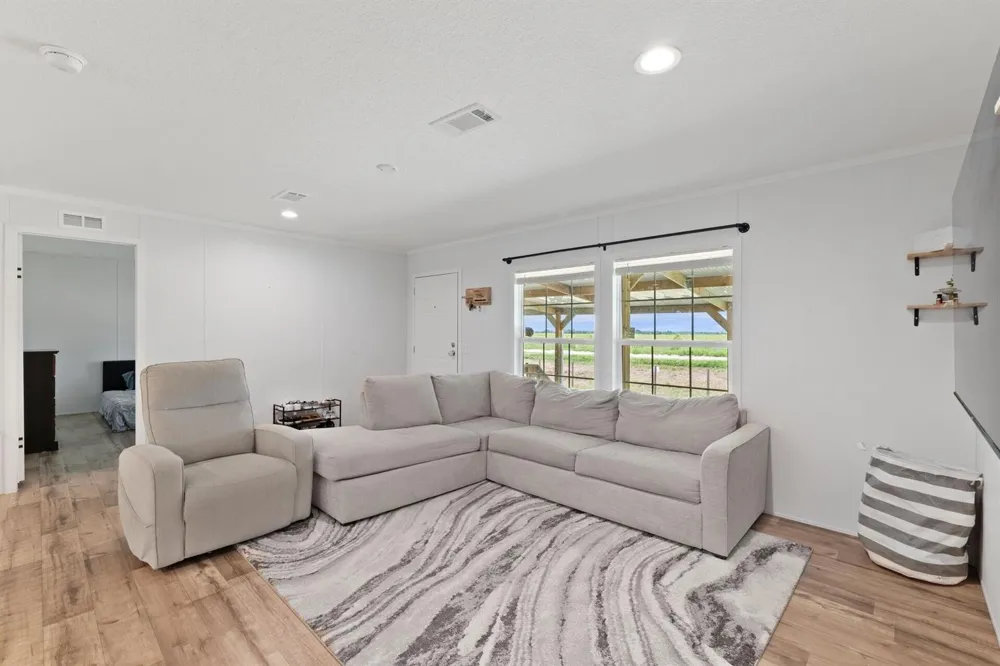 22382 NW 286TH STREET Okeechobee, FL 34972