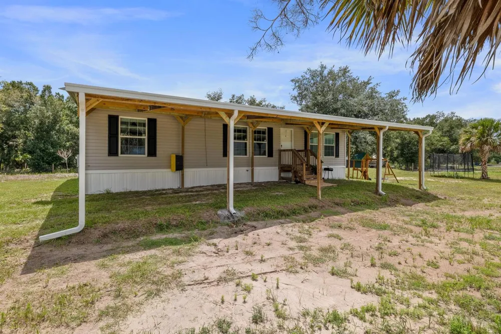 22382 NW 286TH STREET Okeechobee, FL 34972